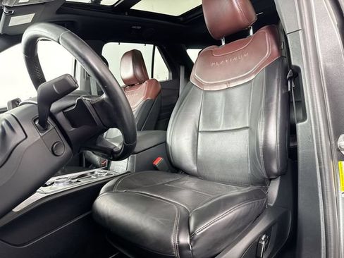Used 2020 Ford Explorer Platinum w/ Premium Technology Package AWD/4WD image 20