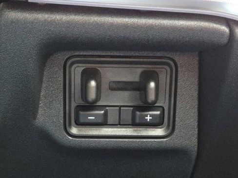 Used 2025 Ford Expedition Tremor image 18