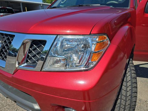 Used 2017 Nissan Frontier SV RWD image 30