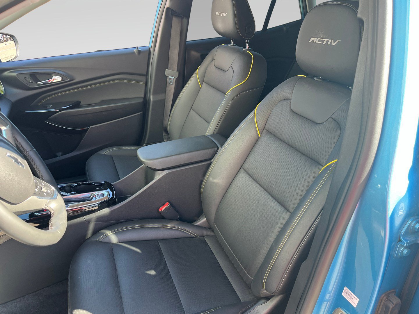Used 2026 Chevrolet Trax ACTIV w/ Sunroof Package FWD image 11
