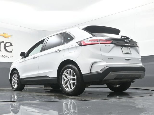 Used 2024 Ford Edge SEL AWD/4WD image 5