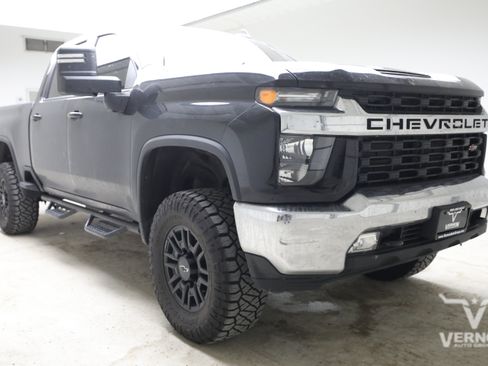 Used 2022 Chevrolet Silverado 2500 LT w/ Convenience Package AWD/4WD image 6