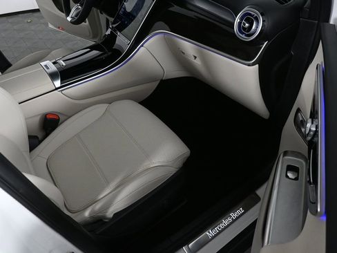 Certified 2026 Mercedes-Benz GLC 300 image 22