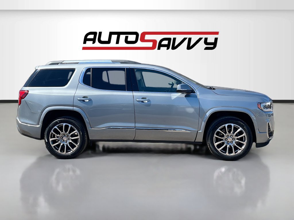 Used 2023 GMC Acadia Denali w/ Denali Ultimate Package FWD image 8