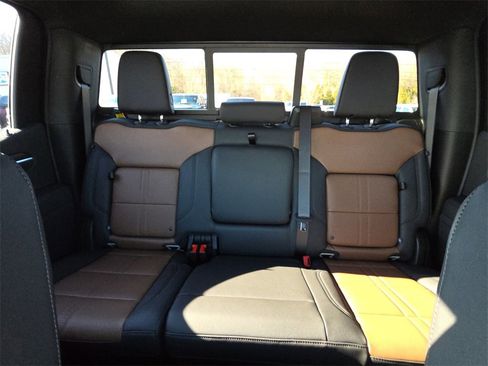 New 2026 Chevrolet Silverado 1500 High Country w/ Technology Package image 26