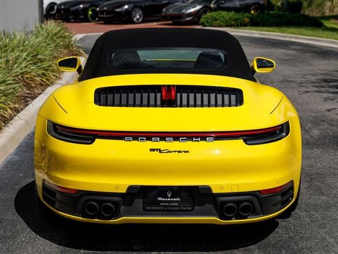 Used 2022 Porsche 911 Carrera RWD image 4