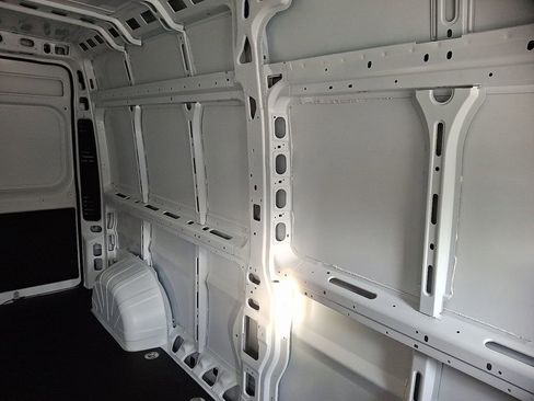 New 2025 RAM ProMaster 2500 w/ Power Group image 15