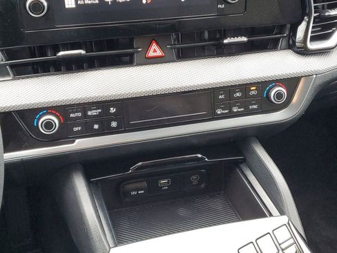 Certified 2023 Kia Sportage LX image 20