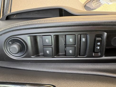 Used 2019 Buick Encore Essence AWD/4WD image 17