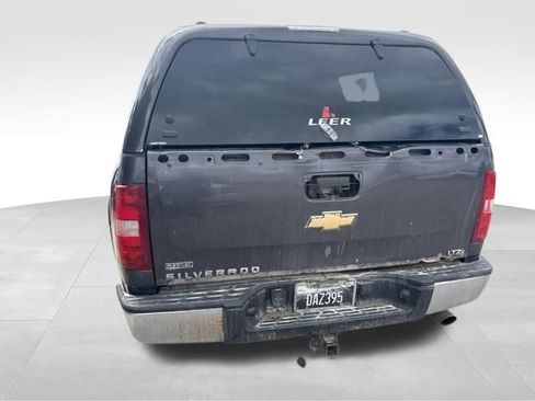 Used 2010 Chevrolet Silverado 1500 LTZ AWD/4WD image 16