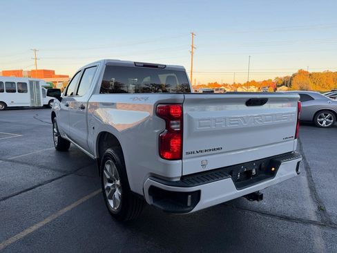 Used 2022 Chevrolet Silverado 1500 Custom image 5
