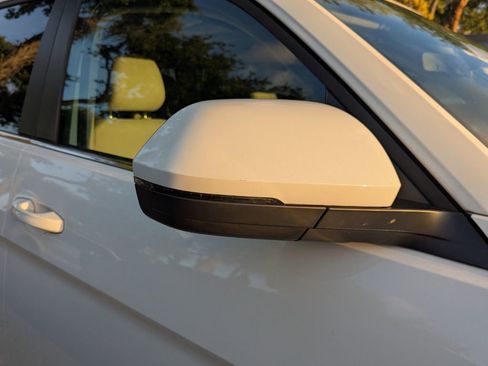 Used 2024 Volkswagen Atlas SE w/ Panoramic Sunroof Package image 18