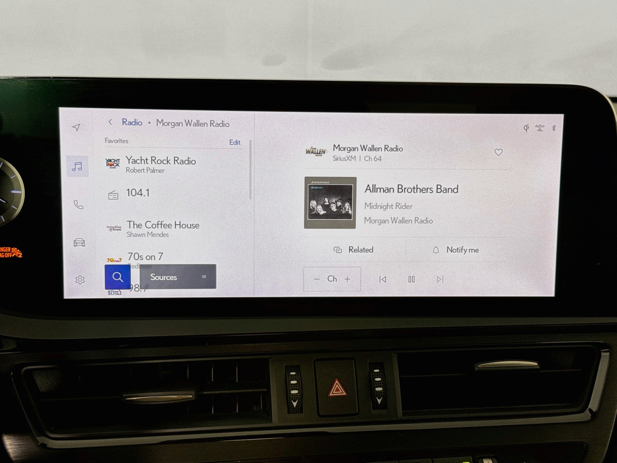 Used 2023 Lexus ES 300h Ultra Luxury FWD image 15