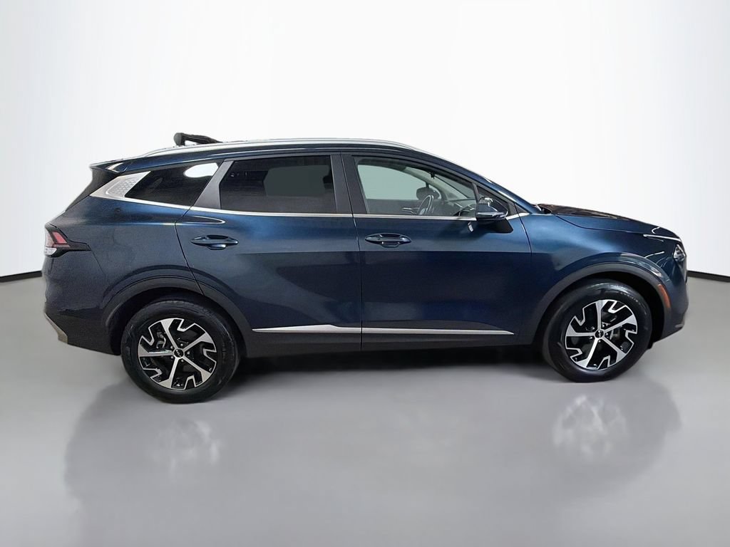 Used 2023 Kia Sportage EX AWD/4WD image 10