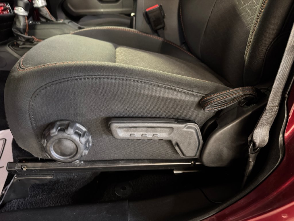 Used 2021 Jeep Gladiator Mojave AWD/4WD image 13