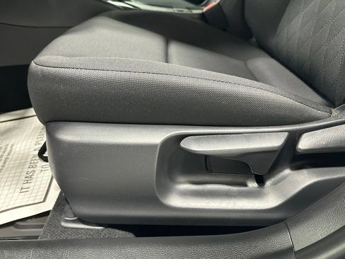 Used 2026 Toyota Corolla LE FWD image 12