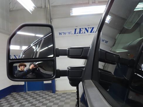 Used 2024 Ford F250 Lariat w/ Black Appearance Package image 59