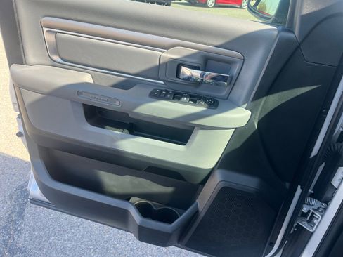 Used 2017 RAM 1500 Big Horn RWD image 13