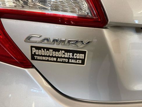 Used 2012 Toyota Camry SE w/ Leather Pkg FWD image 88