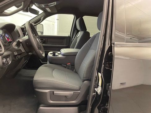 New 2026 RAM 2500 Tradesman AWD/4WD image 17