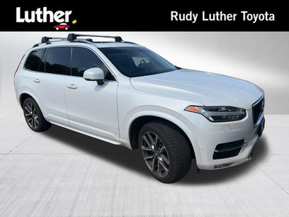 Used 2017 Volvo XC90 T6 Momentum w/ Vision Package
