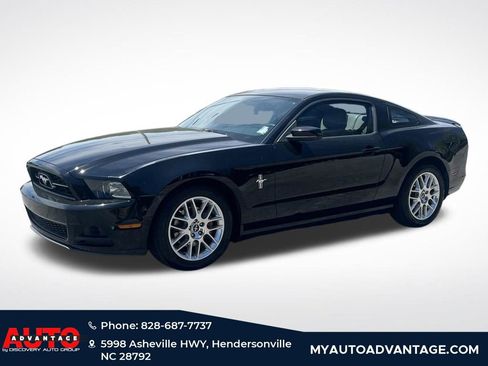 Used 2013 Ford Mustang Premium RWD image 5