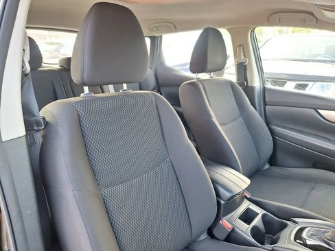 Used 2021 Nissan Rogue Sport S image 27