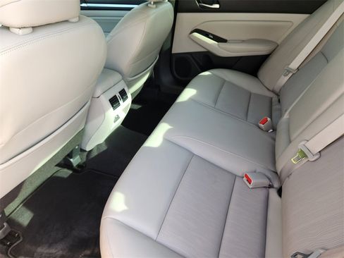 Used 2022 Nissan Altima 2.5 SL image 33