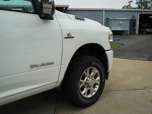 Used 2024 RAM 2500 Laramie w/ Safety Group AWD/4WD image 18