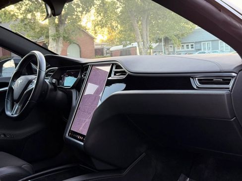 Used 2018 Tesla Model S 75D AWD/4WD image 10