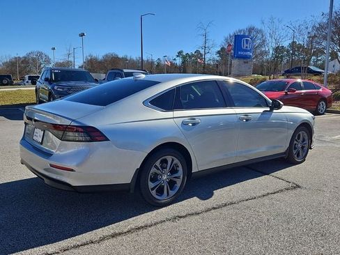 Used 2024 Honda Accord EX image 7