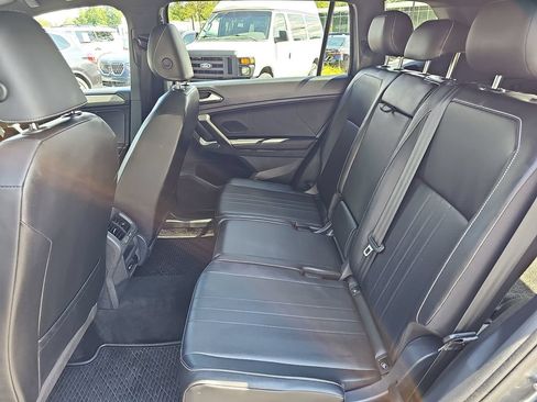Used 2024 Volkswagen Tiguan SE R-Line AWD/4WD image 27
