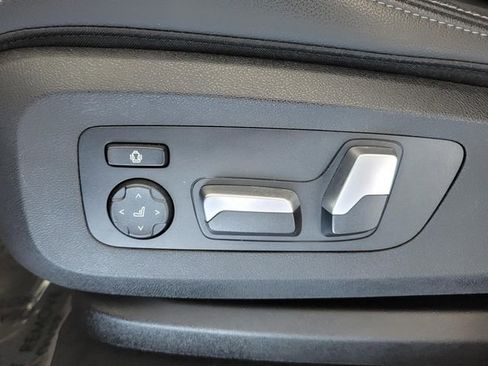 Used 2020 BMW X6 xDrive40i w/ M Sport Package AWD/4WD image 29