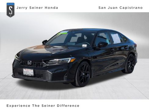 Used 2025 Honda Civic Sport image 1