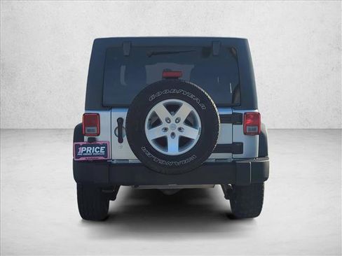 Used 2012 Jeep Wrangler Unlimited Sport image 7