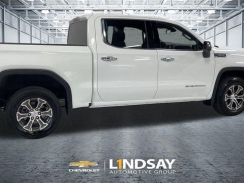 Used 2026 GMC Sierra 1500 SLT AWD/4WD image 2