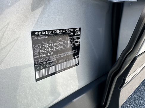 Certified 2025 Mercedes-Benz GLA 250 image 36