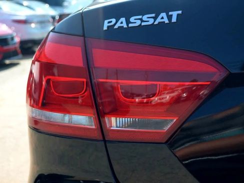 Used 2013 Volkswagen Passat 2.5 S image 6