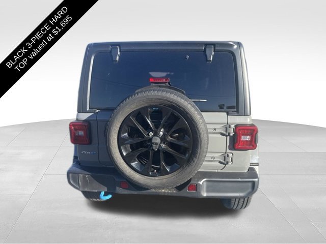 Used 2022 Jeep Wrangler Unlimited Sahara AWD/4WD image 4