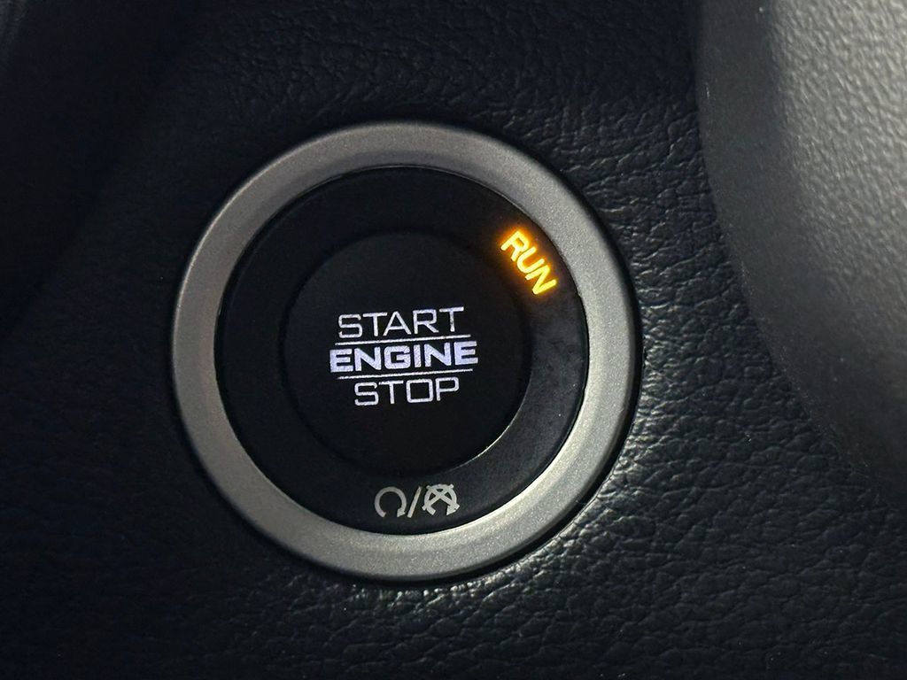 Used 2019 RAM 1500 Big Horn AWD/4WD image 30