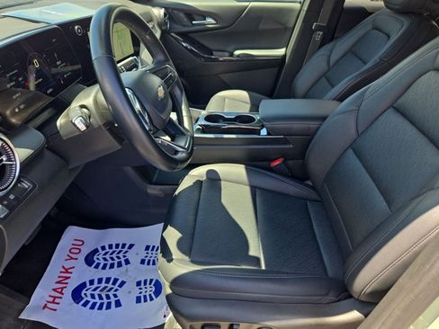 Certified 2025 Chevrolet Equinox LT w/ Convenience Package II FWD image 16