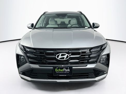 Used 2025 Hyundai Tucson SEL FWD image 2