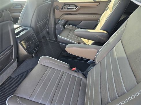 New 2026 GMC Yukon Denali Ultimate image 10