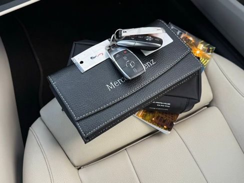 Used 2021 Mercedes-Benz A 220 4MATIC w/ Premium Package image 6