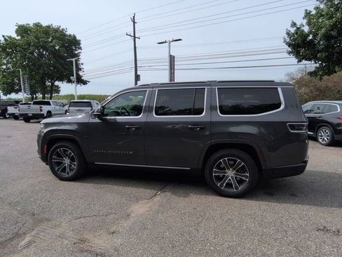 Used 2022 Jeep Grand Wagoneer Series I AWD/4WD image 6