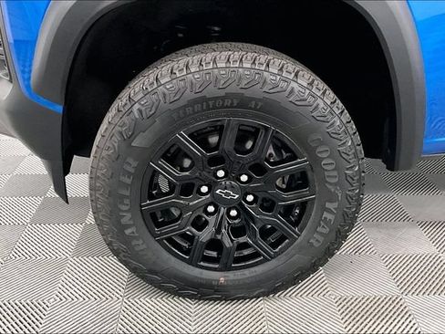 Used 2024 Chevrolet Colorado Trail Boss w/ Advanced Trailering Package AWD/4WD image 10