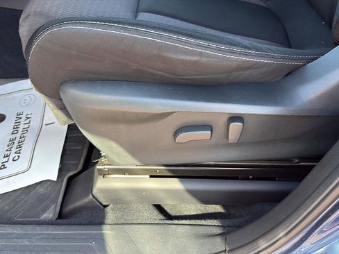 Used 2021 Subaru Ascent Premium w/ Convenience Package image 7