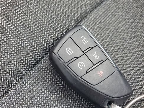 Certified 2025 GMC Acadia Elevation image 39