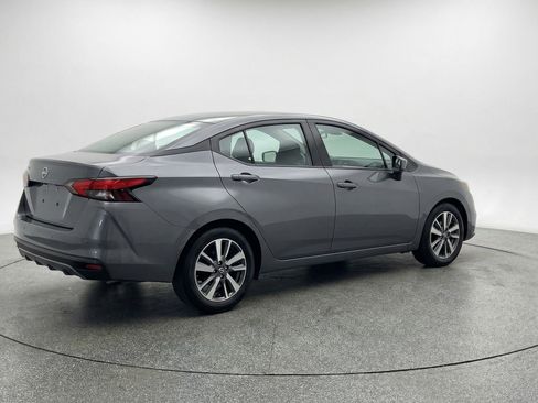 Used 2025 Nissan Versa SV image 9