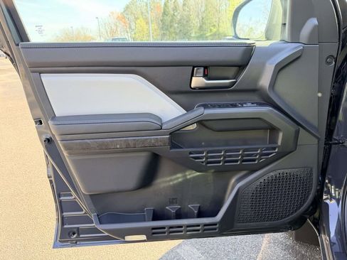 New 2026 Toyota Tacoma Limited AWD/4WD image 16